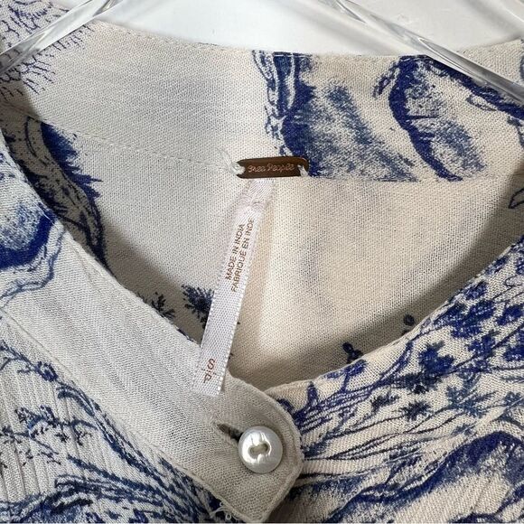 Free People Womens Size Small Oversized Cream Blue Floral Metallic Blooms Blouse - Picture 11 of 16